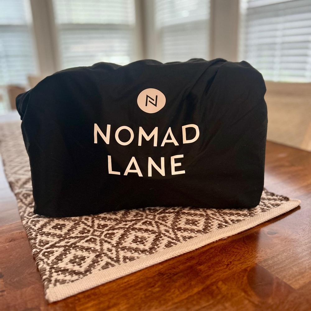 Nomad Lane v4 Bento Bag /Personal Item/Tech/Liquid Bags/Straps. NEVER BEEN USED